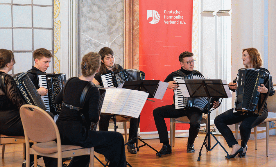 Akkordeon-Ensemble bei den Wertungsspielen des Akkordeon Musik Preises 2024